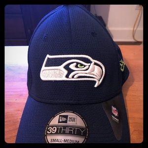 NWT Seattle Seahawks New Era small/medium hat